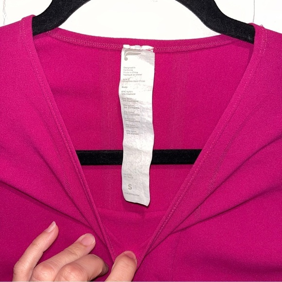 Fabletics Corey SculptKnit® Long-Sleeve Top in Very Berry Size Small - Picture 10 of 13